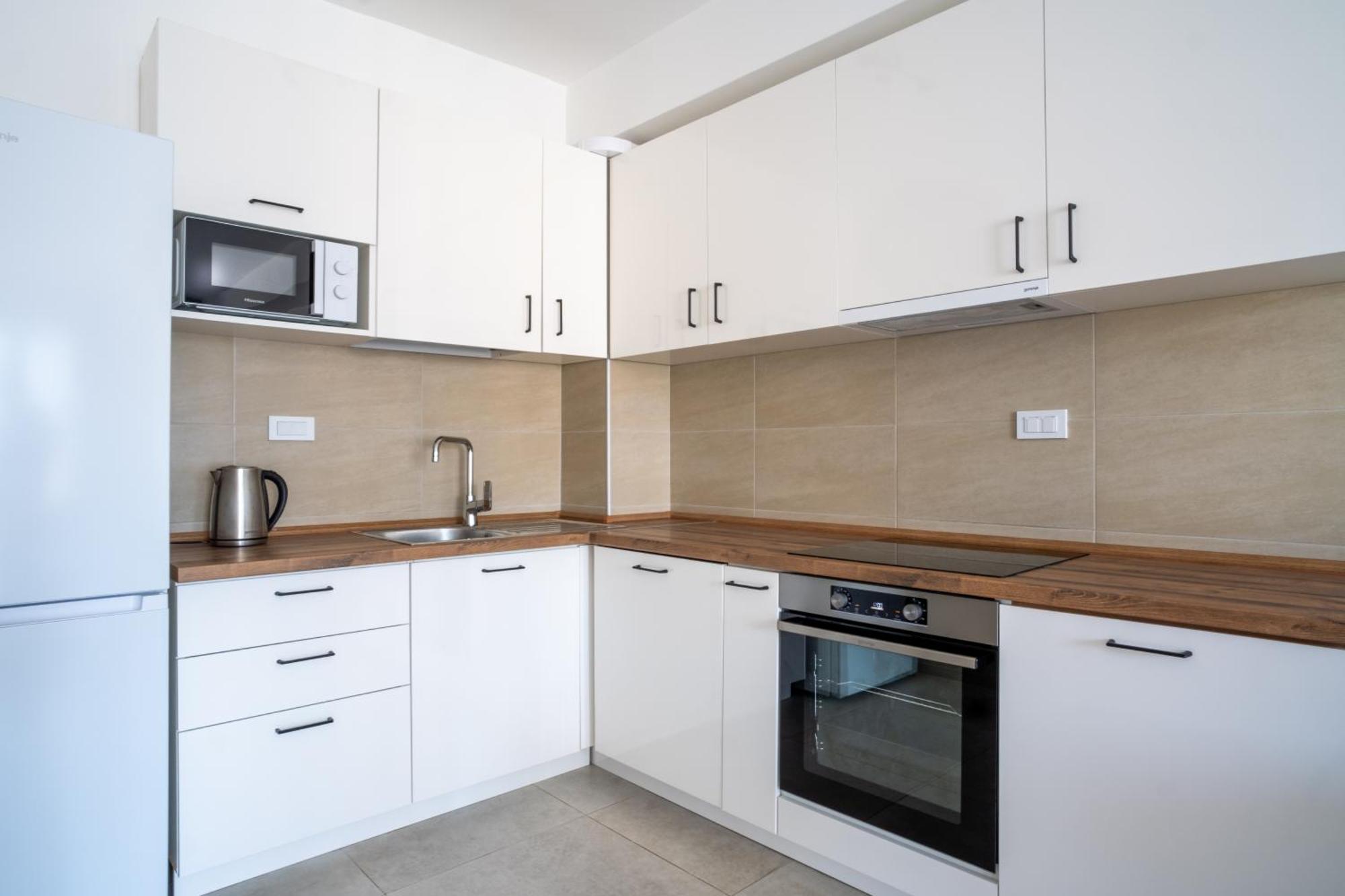 公寓 Modern One-bedroom - 5 Min To Porto Montenegro 蒂瓦特