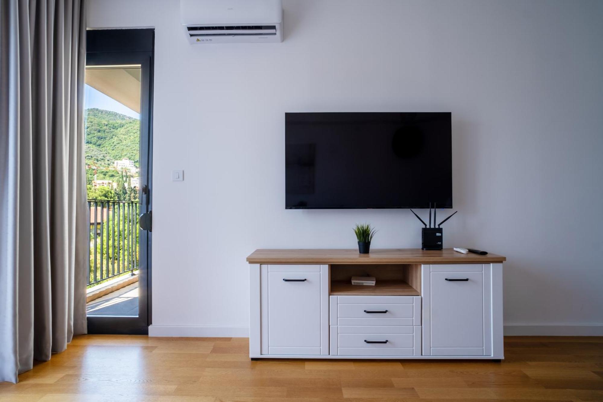 公寓 Modern One-bedroom - 5 Min To Porto Montenegro 蒂瓦特