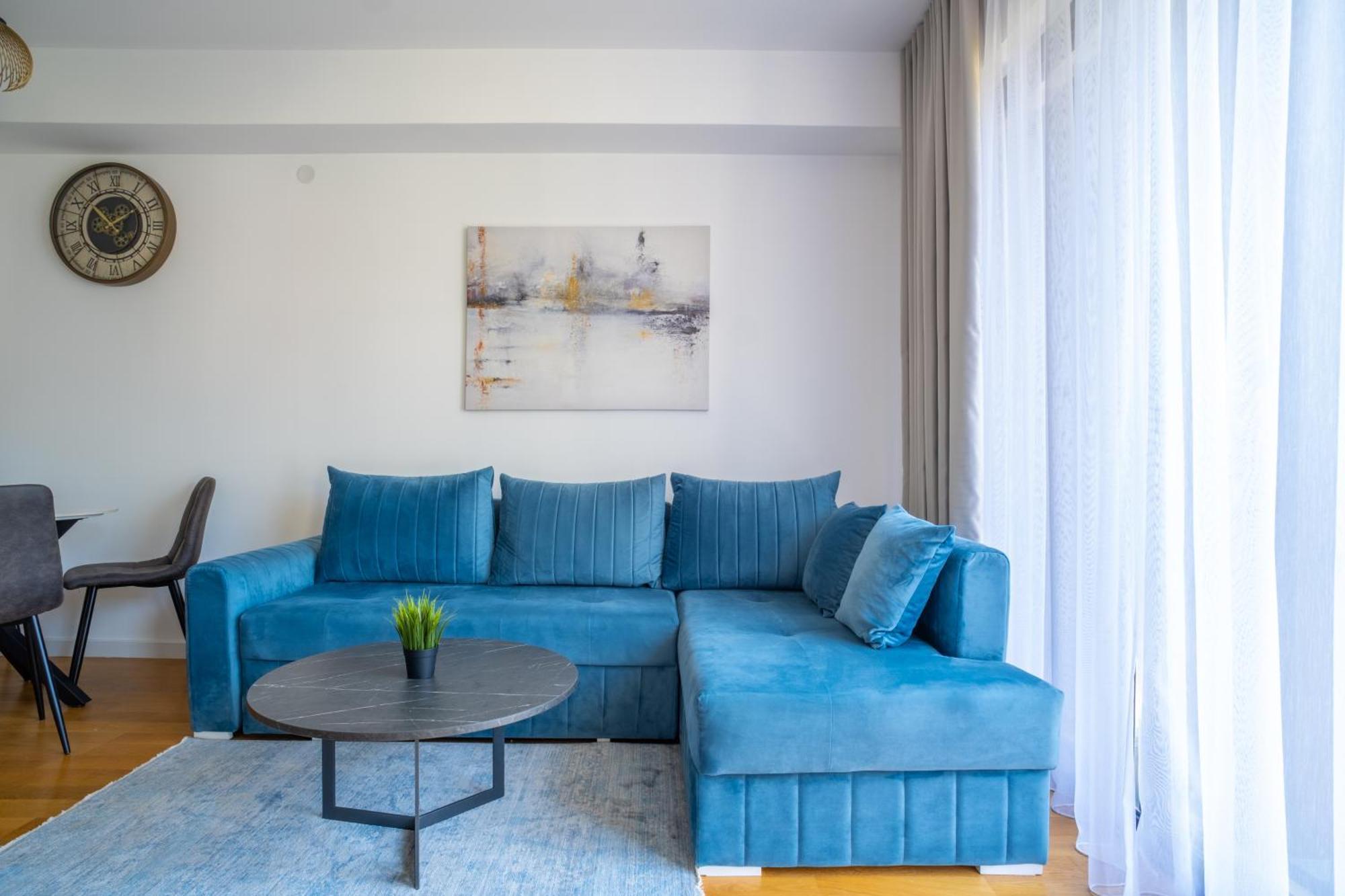 Modern One-bedroom - 5 Min To Porto Montenegro Appartement Tivat