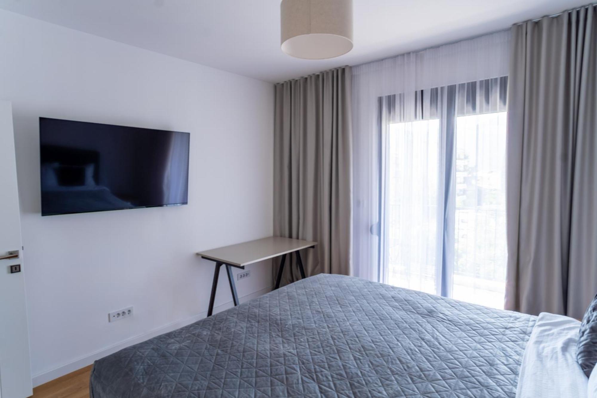 Appartement Modern One-bedroom - 5 Min To Porto Montenegro Tivat