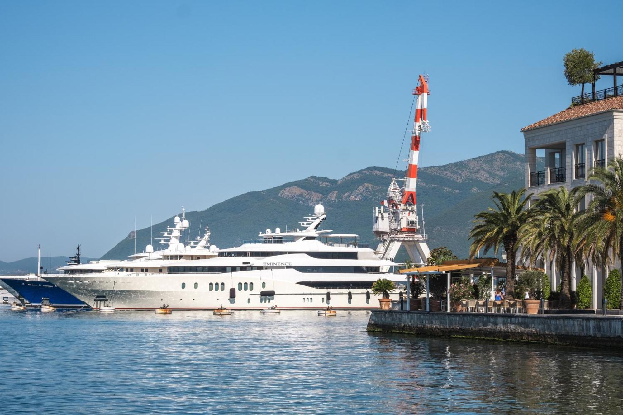 Appartement Modern One-bedroom - 5 Min To Porto Montenegro Tivat